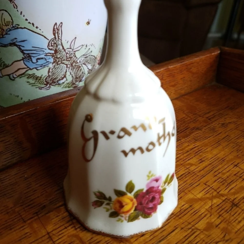 Floral Grandmother Bell
